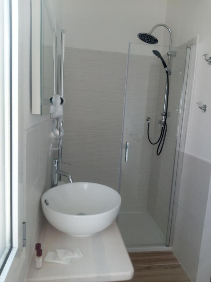 Flamingo Guest House- Rooms 奧爾比亞 外观 照片