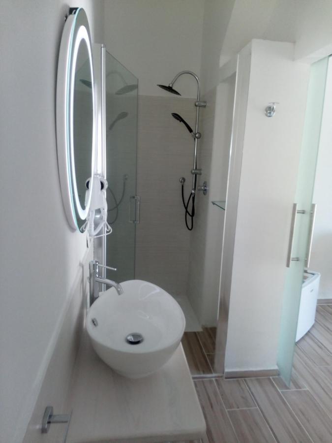 Flamingo Guest House- Rooms 奧爾比亞 外观 照片