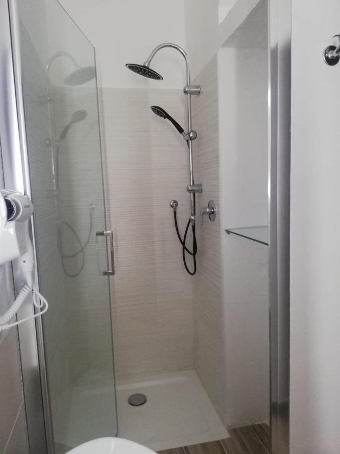 Flamingo Guest House- Rooms 奧爾比亞 外观 照片