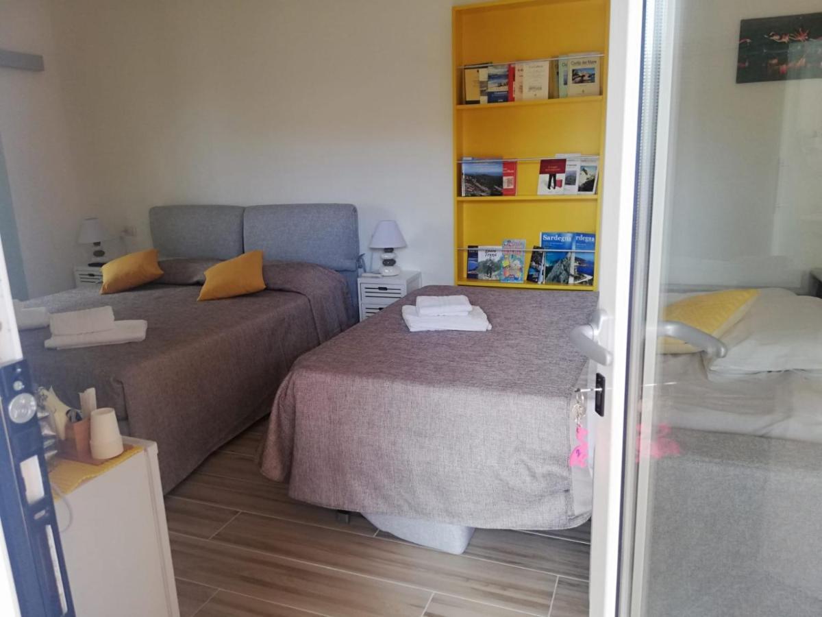 Flamingo Guest House- Rooms 奧爾比亞 外观 照片